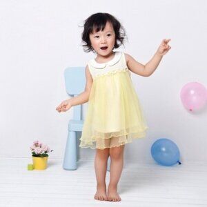 Little chiffon dress with claudine collar